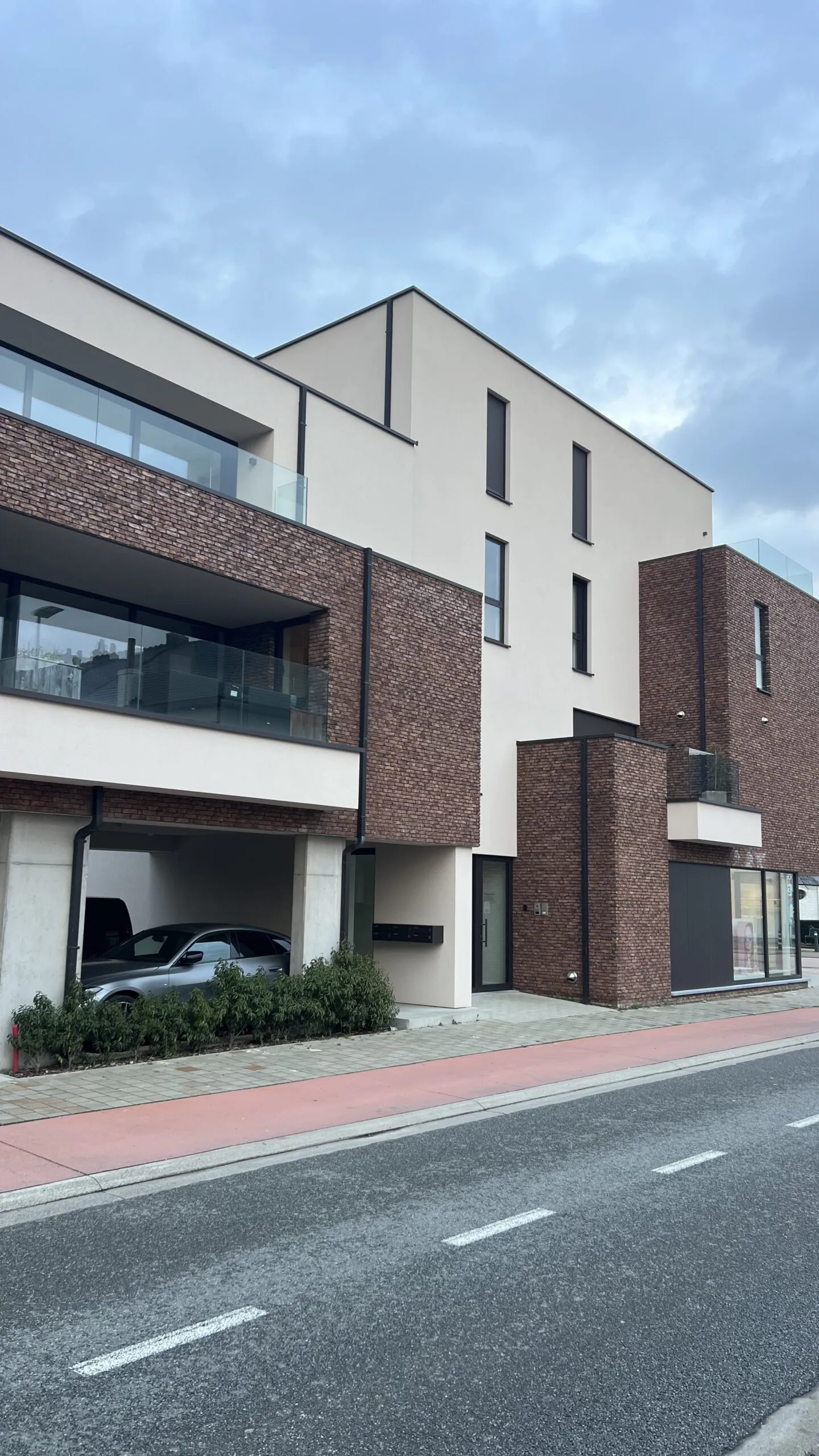 Buggenhout – Complete gevelwerken, isolatie, ramen