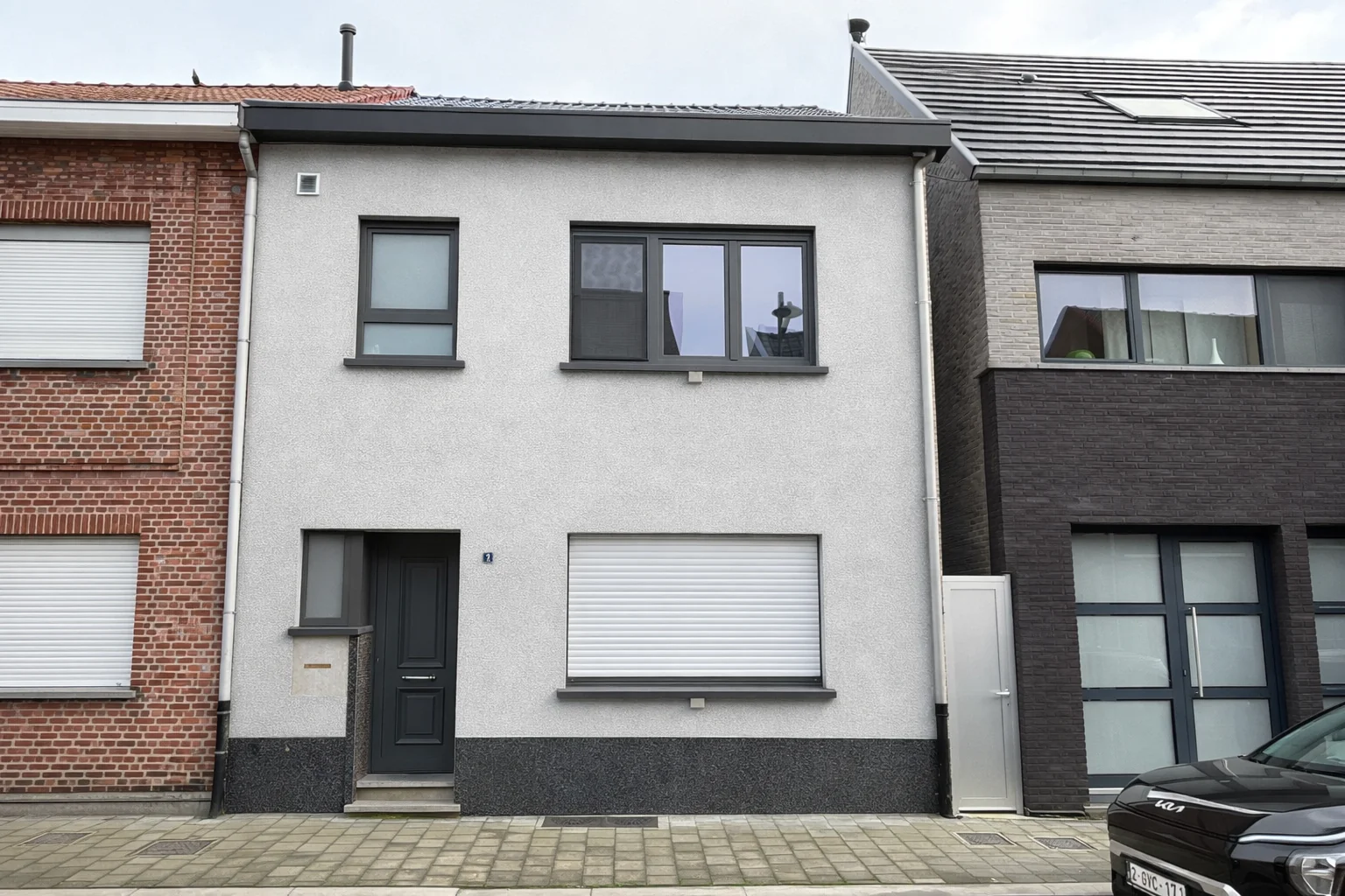 Puurs Facade Renovation – 198 m²